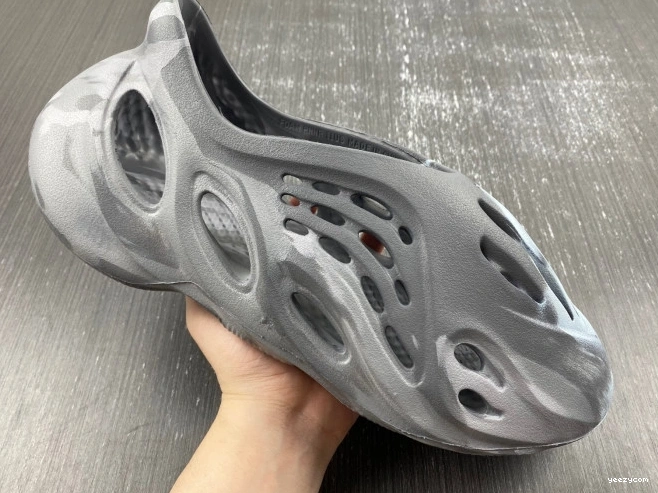 IE4931 MX RNR Foam Yeezy Granite Adidas 0306